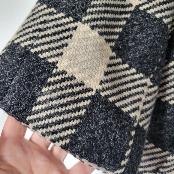 Talbot's Beige and Charcoal Gray Check Wool Blend 3-Button Swing Jacket Size 8P - Picture 5 of 10